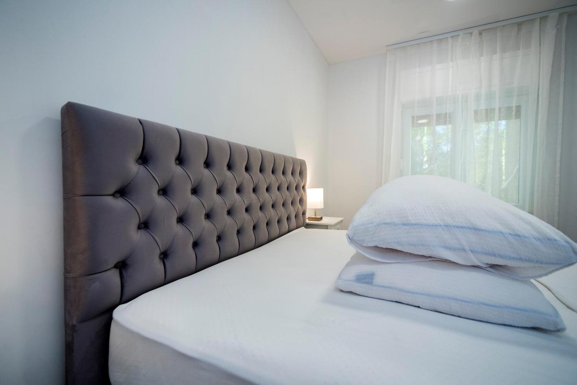 M&M Pelivan Apartments Solin Eksteriør bilde