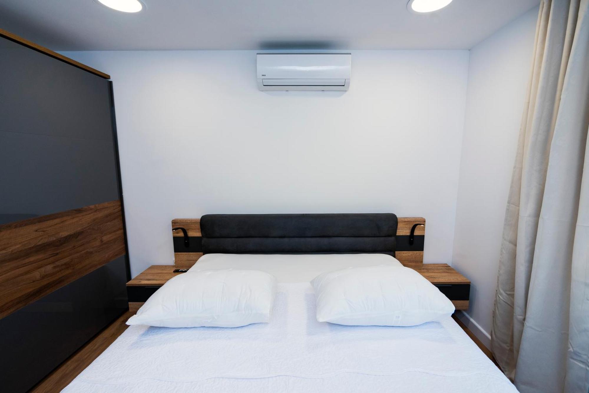 M&M Pelivan Apartments Solin Eksteriør bilde